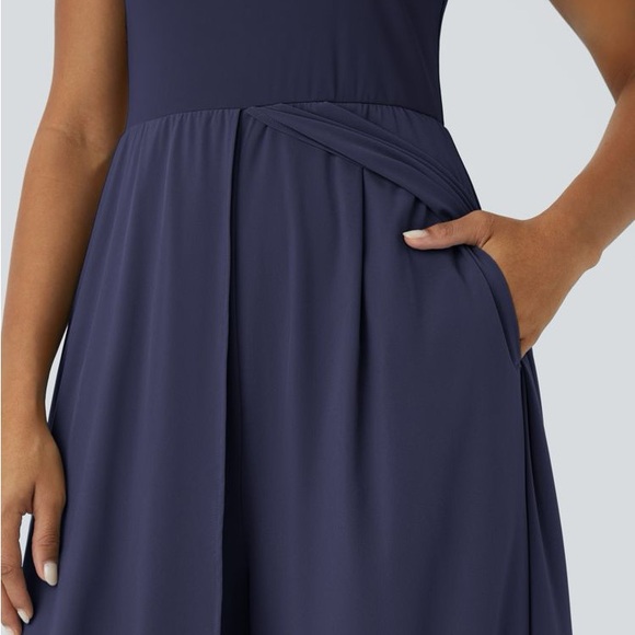 HALARA Breezeful Zipper Sleeveless Pocket Contrast MEDIUM Jumpsuit Patriot Blue - Picture 5 of 7